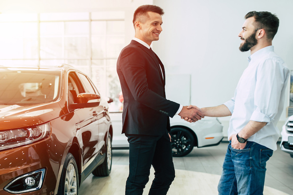 43%-of-car-shoppers-plan-to-buy-this-memorial-day-weekend,-but-it’s-an-even-better-time-to-sell,-reports-cars.com