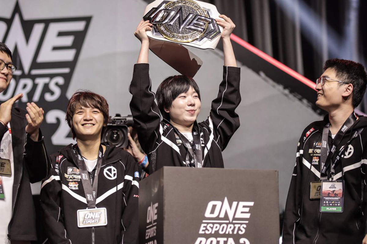 one-esports-partners-with-tinder