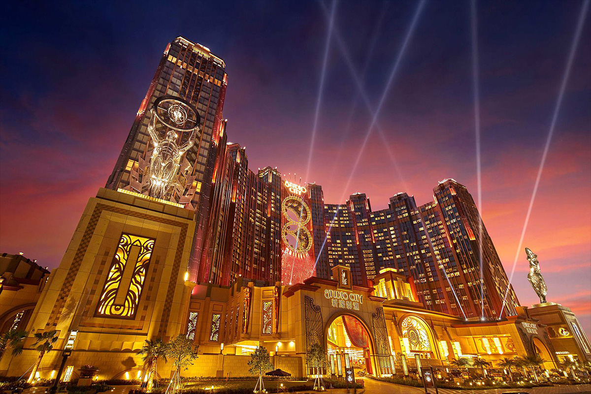 macau-casino-labour-activist-cloee-chao-sao-fong-runs-for-legislator-seat
