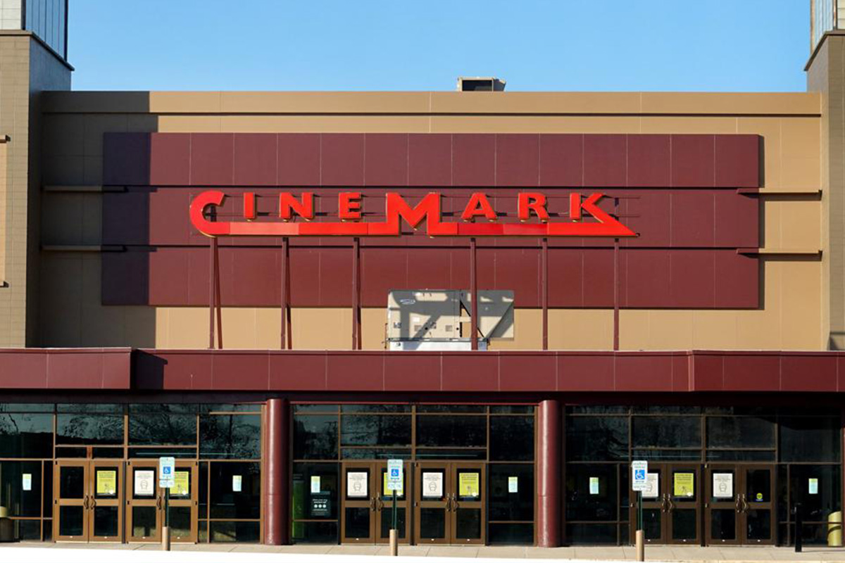 cinemark-expands-gaming-in-theaters-and-online-esports