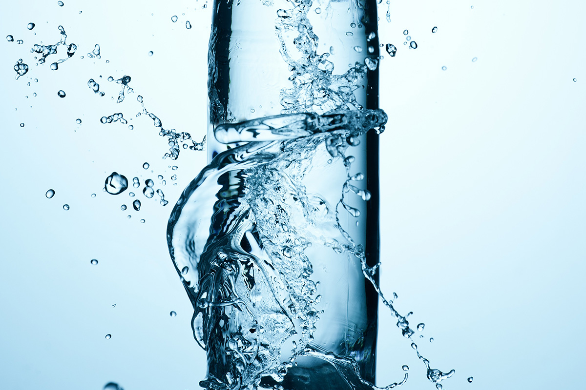 premium-bottled-water-market-size-worth-$1760-billion-by-2028:-grand-view-research,-inc.