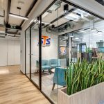 a-new-section-of-the-sts-office-in-katowice-is-an-industrial-gem-with-a-sporty-character