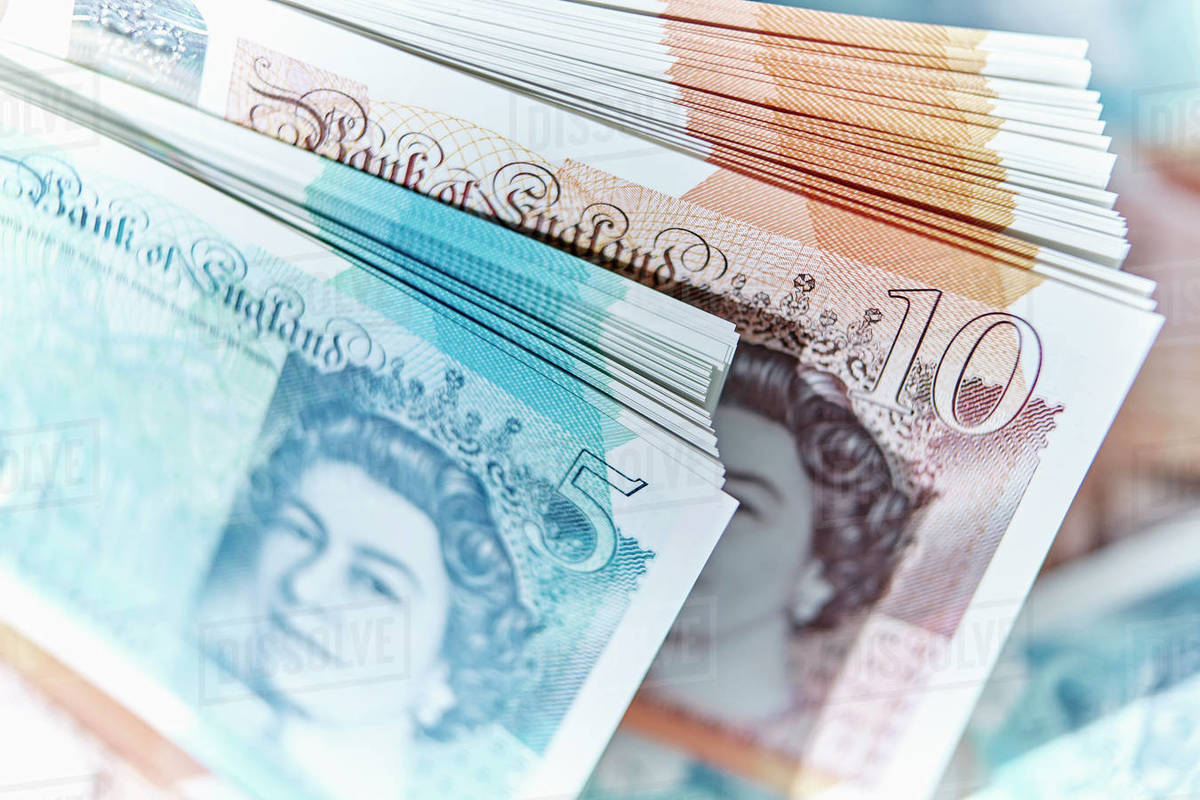 this-17-year-old-gamer-earns-185%-more-than-the-average-uk-salary