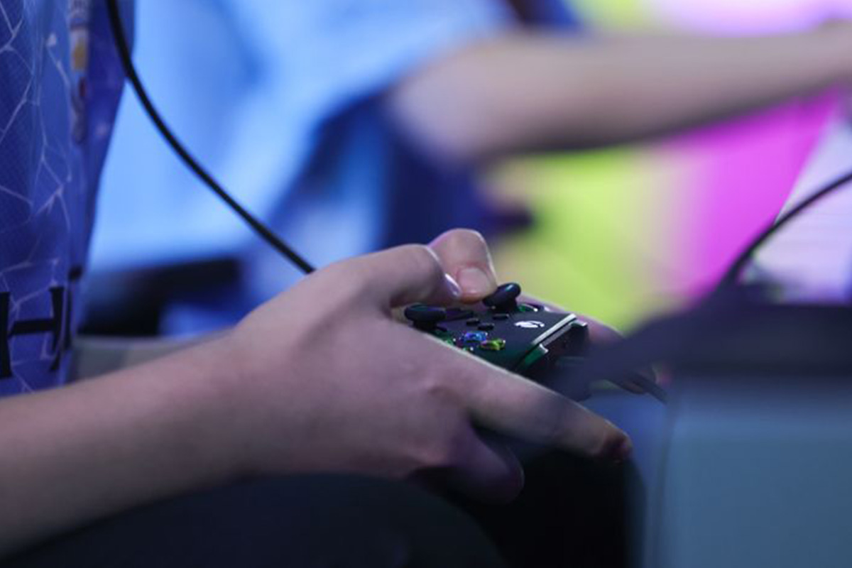 china-limits-kids’-online-gaming-to-three-hours-a-week