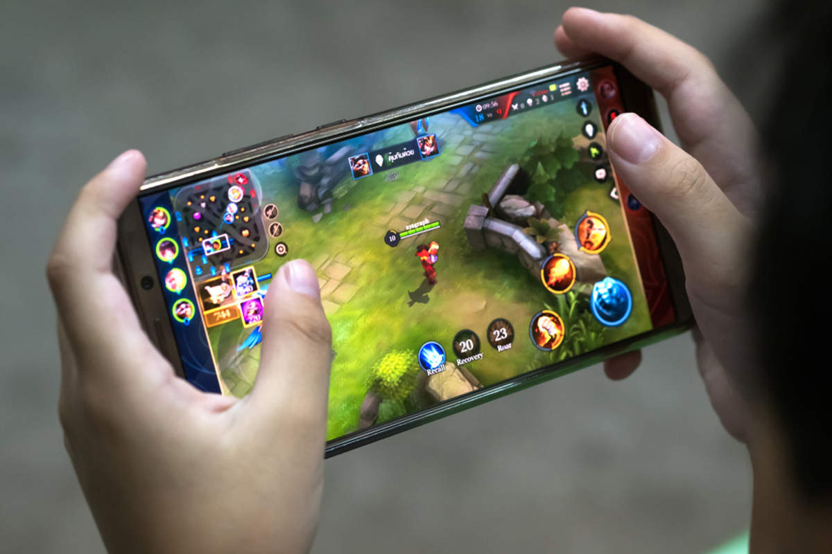 gaming-ban:-signs-and-tips-to-combat-teen-gaming-addictions