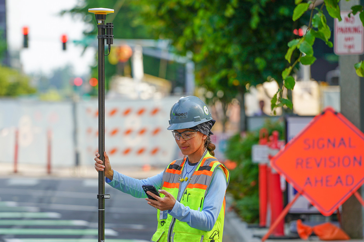 new-trimble-da2-receiver-boosts-performance-of-trimble-catalyst-gnss-positioning-service