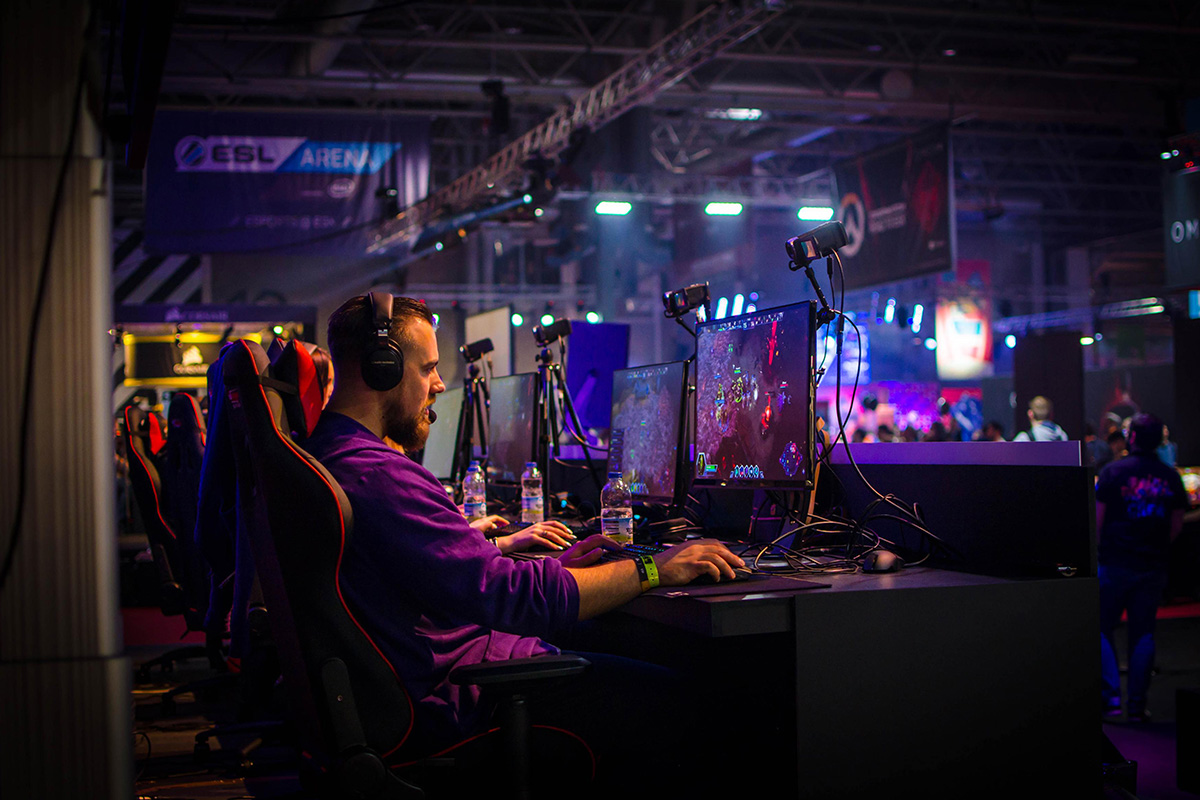 toronto-award-winning-entrepreneur-launches-1st-nft-esport-game-in-canada