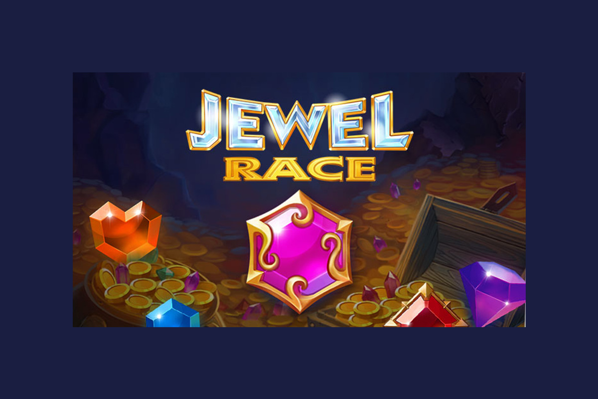 golden-hero-introduces-a-trick-or-treat-in-jewel-race-halloween