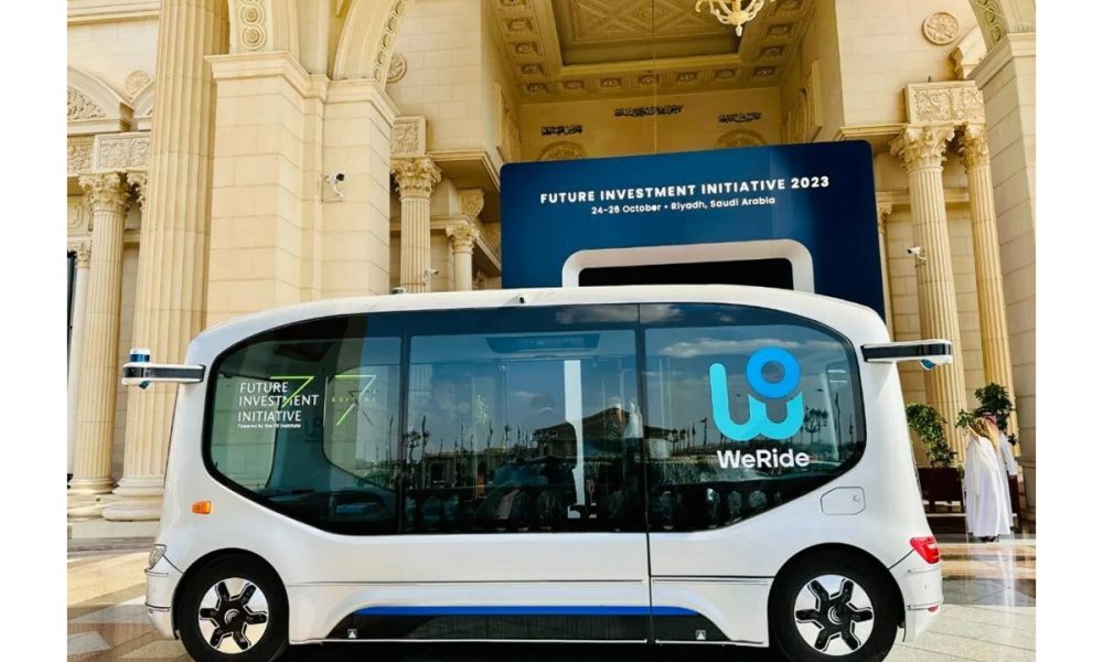 weride-showcased-fully-driverless-robobus-on-the-7th-future-investment-initiative-forum-in-ksa
