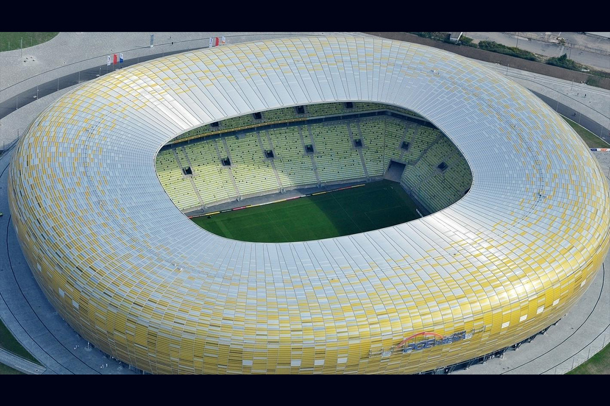 entain-offers-once-in-a-lifetime-opportunity-for-football-fans-to-play-on-the-uefa-europa-league-final-stage