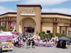 thousands-attend-grand-opening-of-pinkbox-doughnuts-at-the-pahrump-nugget-hotel-&-casino-in-pahrump,-nevada