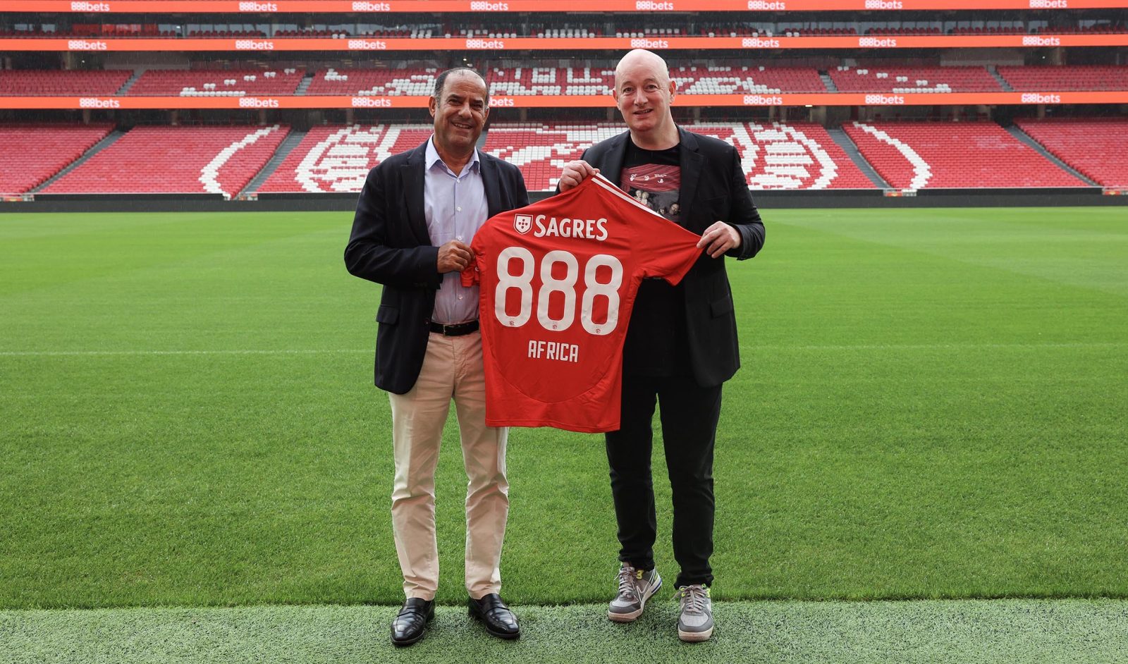 888africa-becomes-official-sports-betting-and-gaming-partner-of-sl.-benfica-for-mozambique-and-angola