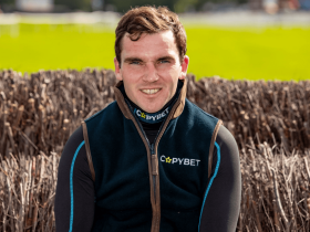 copybet-extends-deal-with-jockey-jonathan-burke