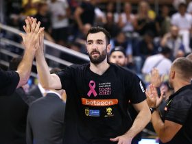 betsson,-aris-bc-and-aek-betsson-bc-join-forces-to-raise-awareness-for-breast-cancer-prevention