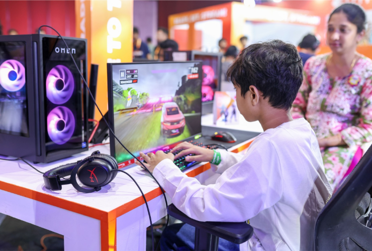 dreamhack-x-hyderabad-comic-con-2024-day-2:-wagh-suyog-crowned-champion-of-rapid-chess-tournament;-karan-kanchan-steals-the-show-with-electrifying-dj-set