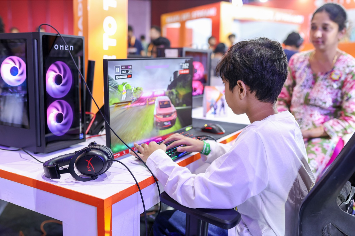 dreamhack-x-hyderabad-comic-con-2024-day-2:-wagh-suyog-crowned-champion-of-rapid-chess-tournament;-karan-kanchan-steals-the-show-with-electrifying-dj-set