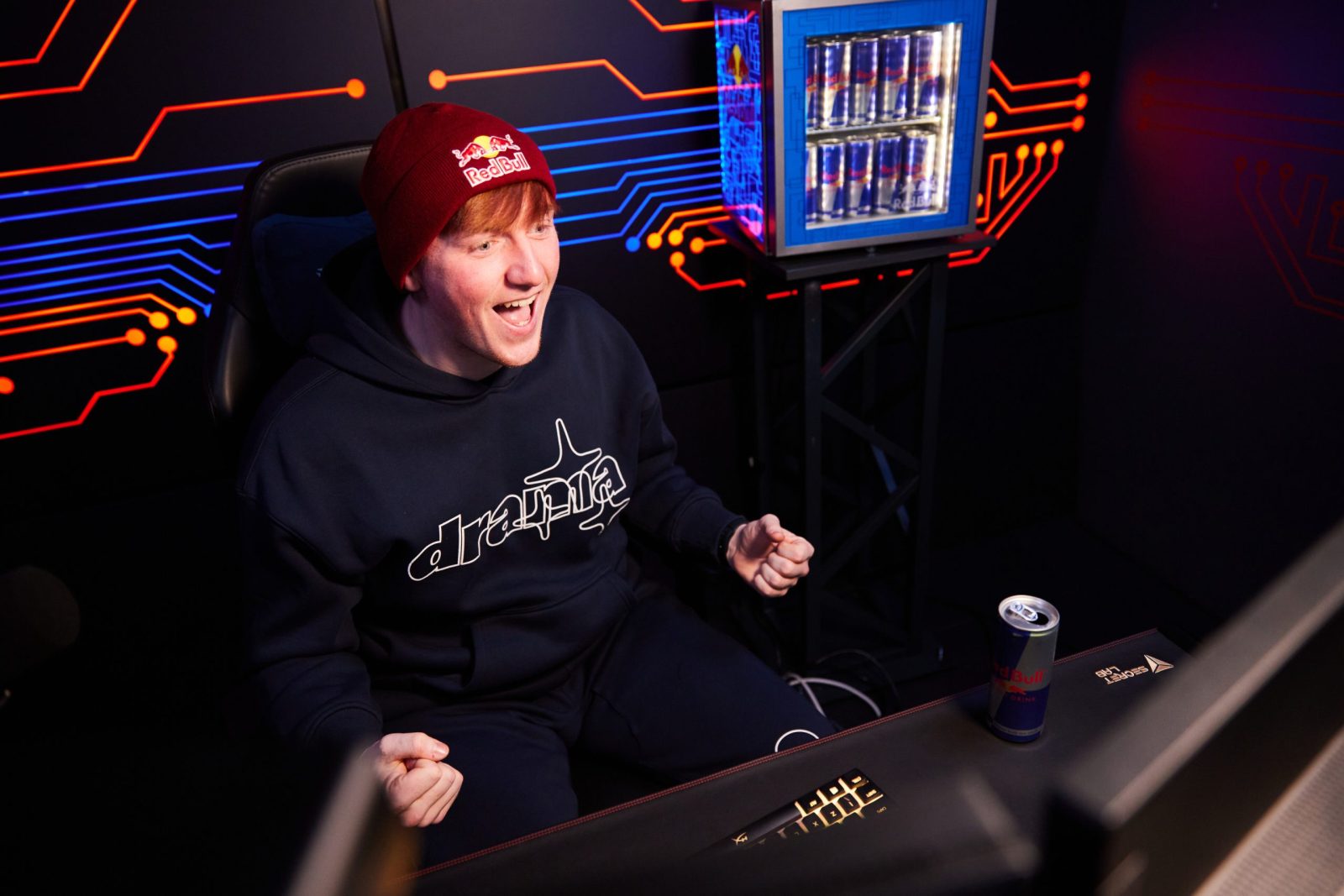 renowned-british-creator-‘angryginge’-signed-as-red-bull-player