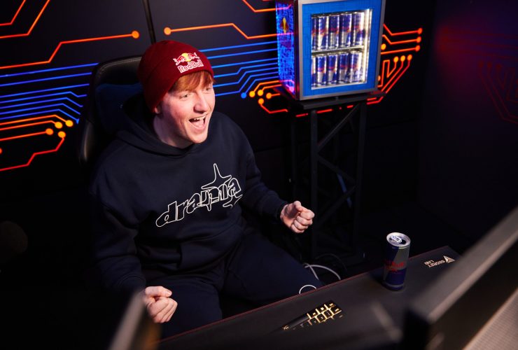 renowned-british-creator-‘angryginge’-signed-as-red-bull-player