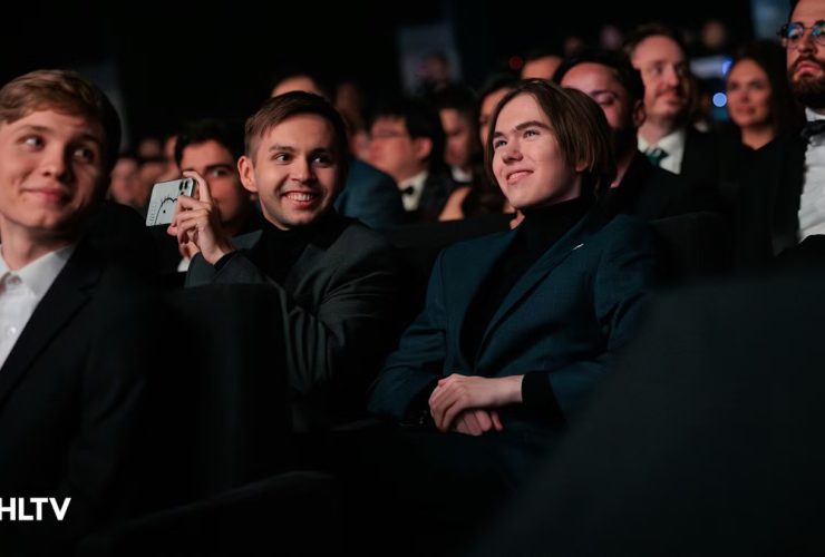 danil-“donk”-kryshkovets-crowned-player-of-the-year,-taking-home-four-trophies-at-hltv-awards-presented-by-1xbet