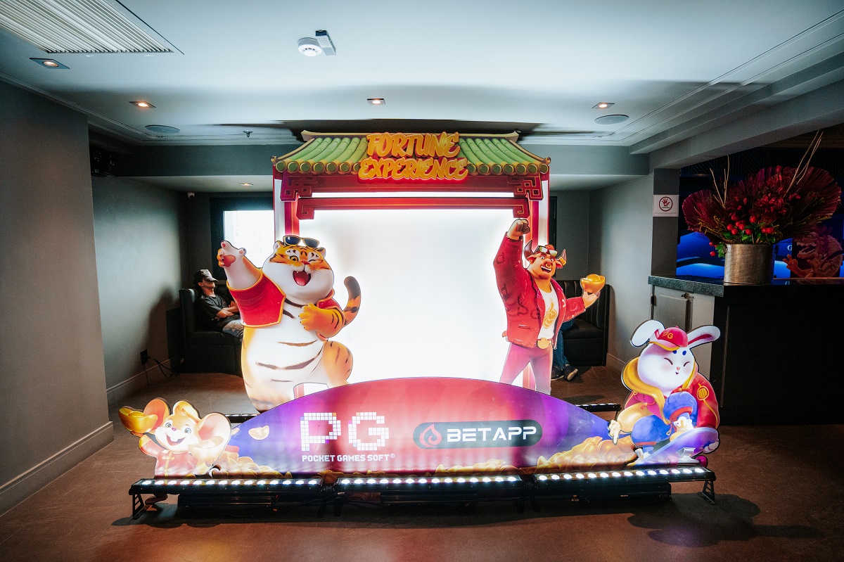pg-soft’s-‘fortune-experience’-lights-up-sao-paulo-and-raises-$10,000-to-casa-de-saude-hospital-bezerra-de-menezes