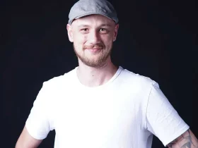 tom-achsel-joins-factory-c-to-spearhead-“home-of-indies”-communications