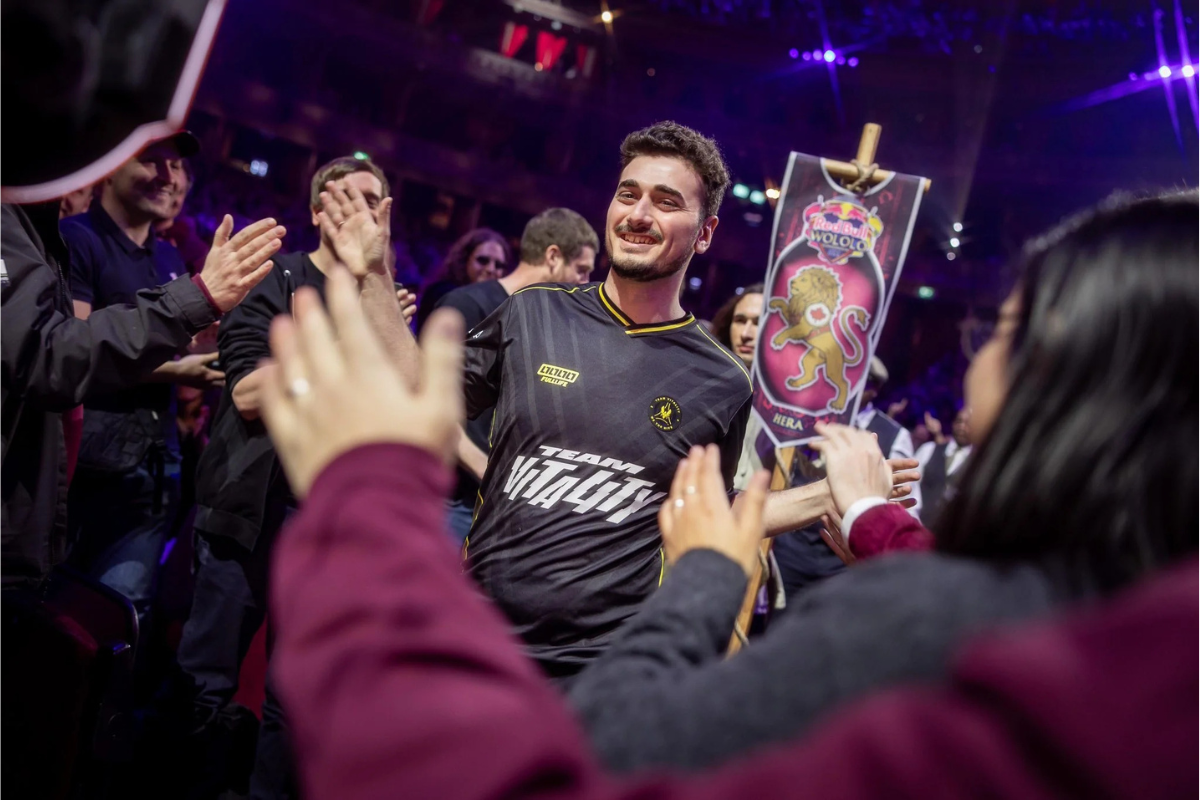 hera-wins-red-bull-wololo:-londinium-age-of-empires-ii