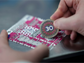 allwyn-rolls-out-limited-edition-scratch-coin-giveaway-at-10-uk-lottery-retailers