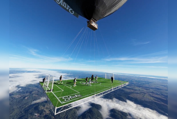 stake-releases-hot-air-balloon-football-match-stunt-at-10,000ft